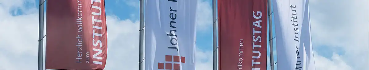 Flaggen des Johner Instituts