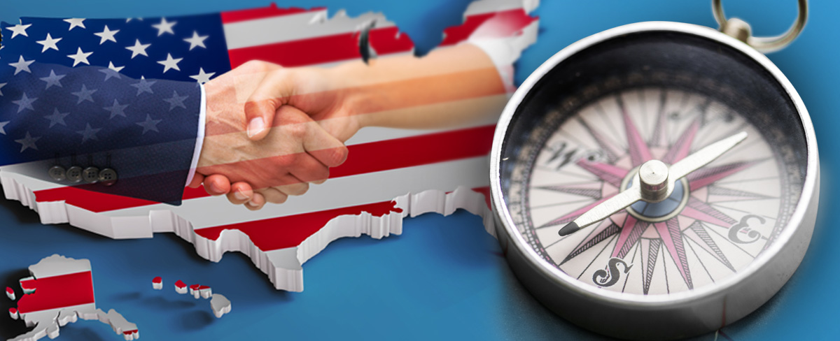 US-Flagge und Kompass